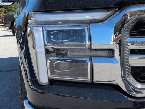 New 2025 Ford F150 Lariat w/ Equipment Group 502A High image 9