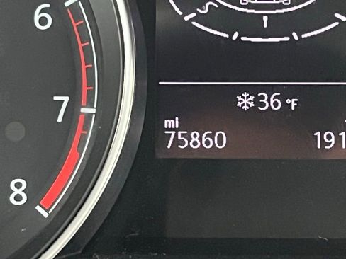 Used 2016 Volkswagen Golf SE image 22