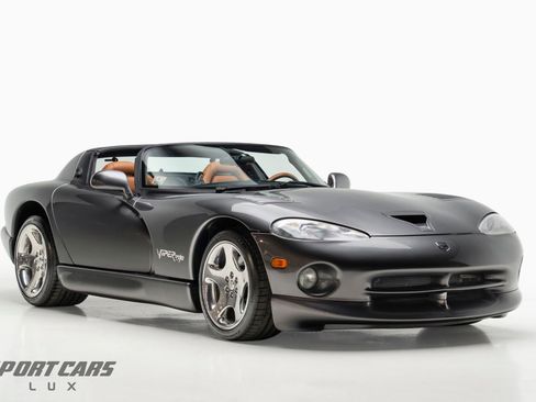 Used 2002 Dodge Viper RT/10 RWD image 1