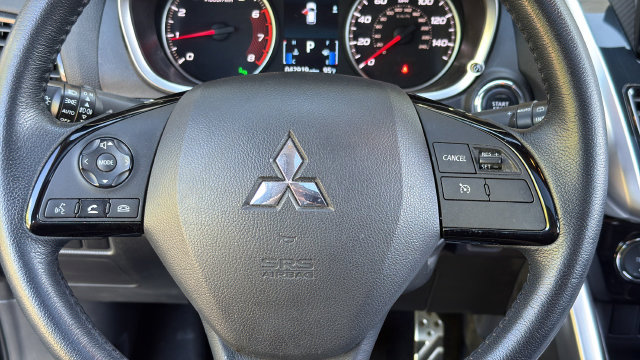 Used 2023 Mitsubishi Eclipse Cross SE AWD/4WD image 17