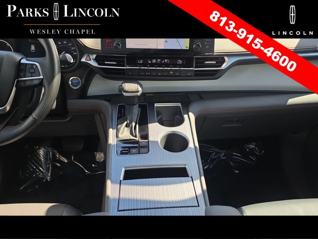 Used 2024 Toyota Sienna XSE w/ XSE Plus Package FWD image 13