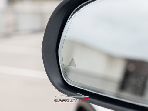 Used 2020 Mercedes-Benz GLC 300 4MATIC image 40