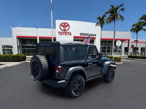 Used 2020 Jeep Wrangler Sport AWD/4WD image 7