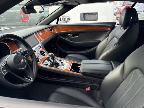 Used 2020 Bentley Continental GT image 7