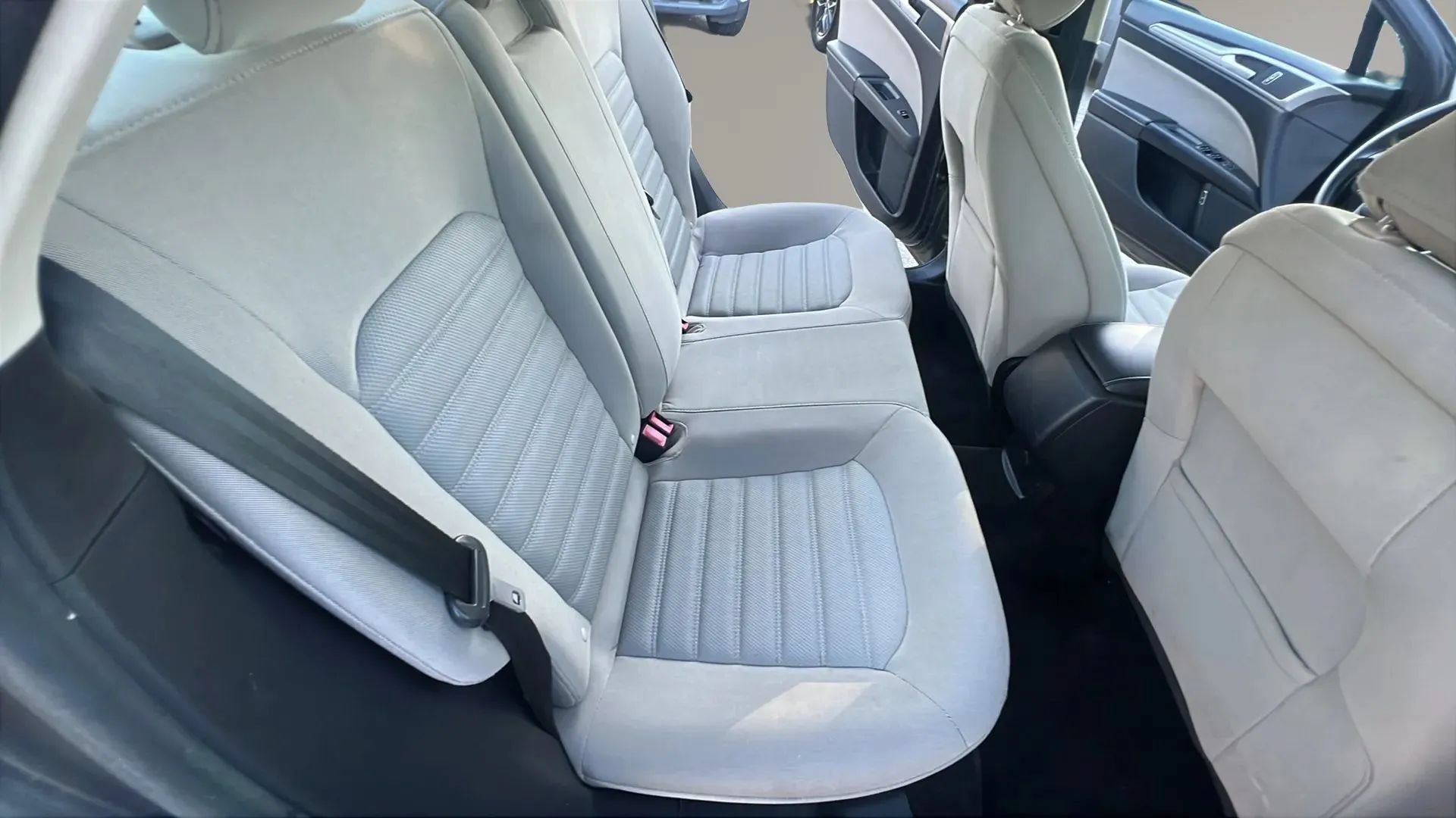 Used 2018 Ford Fusion S FWD image 19