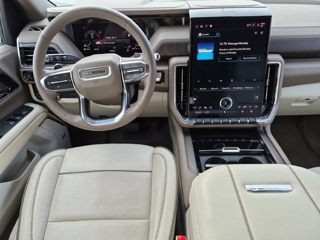 Used 2026 GMC Yukon XL Denali AWD/4WD image 28