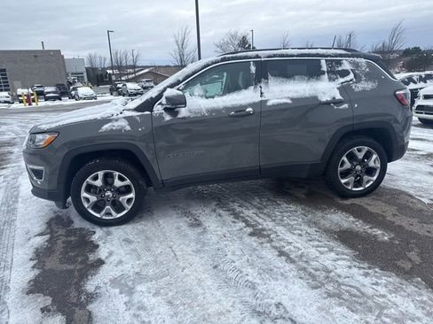 Used 2020 Jeep Compass Limited image 9