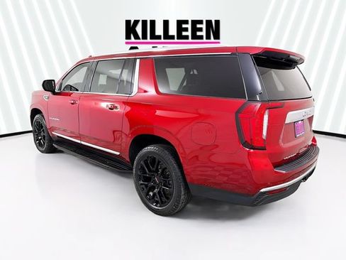 Used 2023 GMC Yukon XL SLT RWD image 5