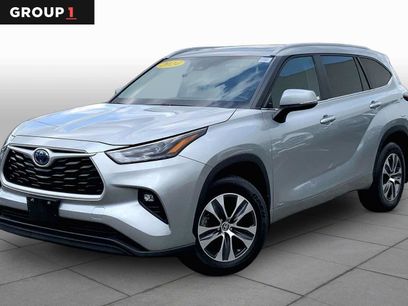 Used 2024 Toyota Highlander XLE