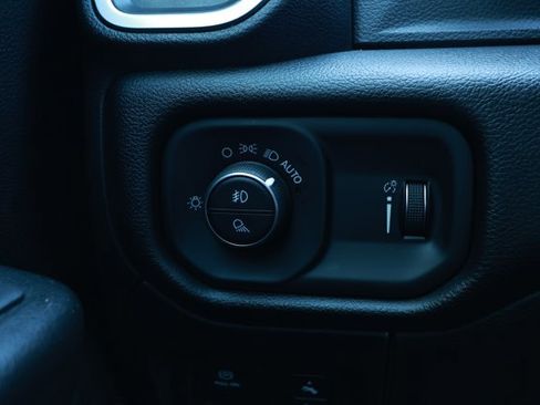 Certified 2022 RAM 1500 Big Horn AWD/4WD image 15
