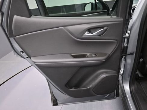 Used 2025 Chevrolet Blazer LT FWD image 27
