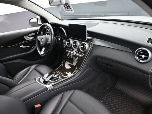 Used 2017 Mercedes-Benz GLC 300 4MATIC image 21