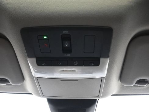 Used 2021 Nissan Sentra SR w/ SR Premium Package FWD image 26