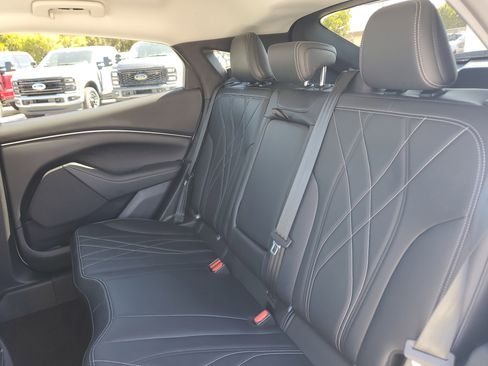 Used 2024 Ford Mustang Mach-E Select w/ Comfort Package Lite image 19