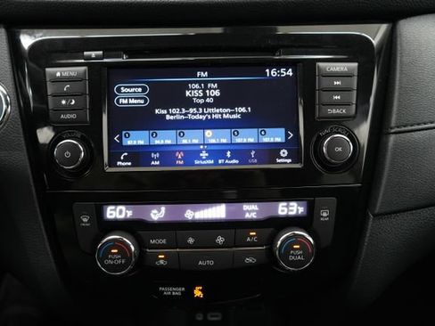 Used 2020 Nissan Rogue SV AWD/4WD image 26