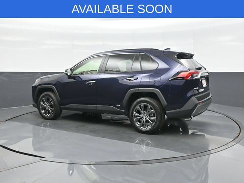 Used 2022 Toyota RAV4 Limited AWD/4WD image 5