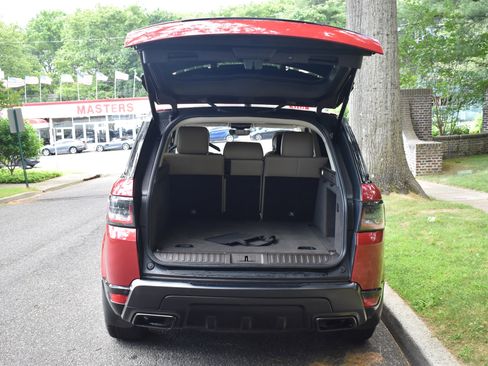 Used 2019 Land Rover Range Rover Sport HSE image 18