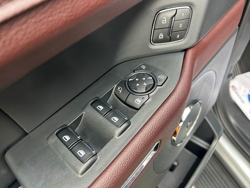 Used 2024 Ford Expedition Max Limited image 13