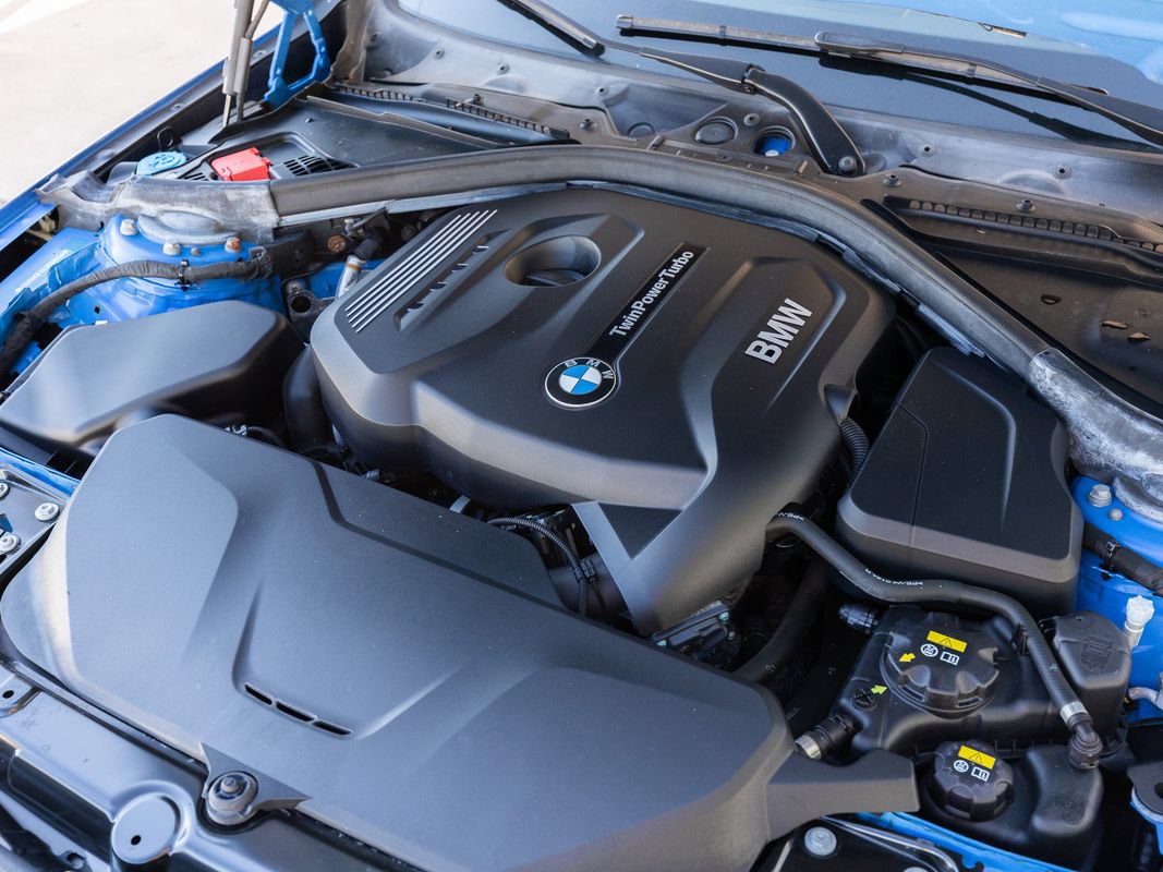 Used 2018 BMW 330i xDrive Sedan w/ M Sport Package AWD/4WD image 39