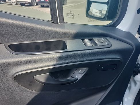 Used 2024 Mercedes-Benz Sprinter 2500 image 14