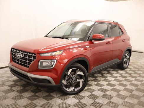 Used 2026 Hyundai Venue SEL FWD image 1