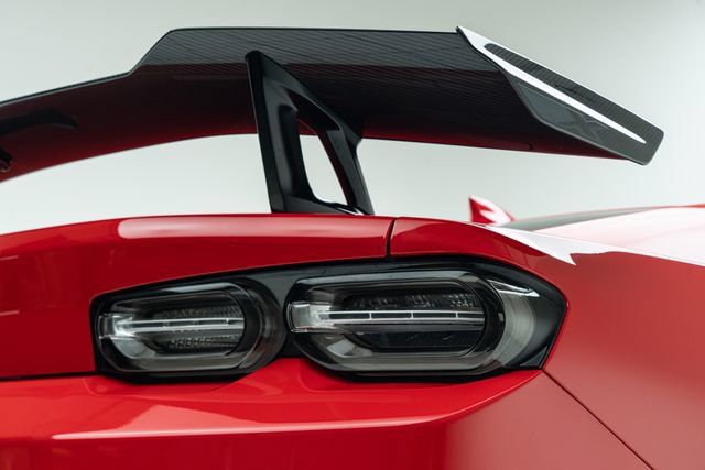 Used 2020 Chevrolet Camaro ZL1 RWD image 13