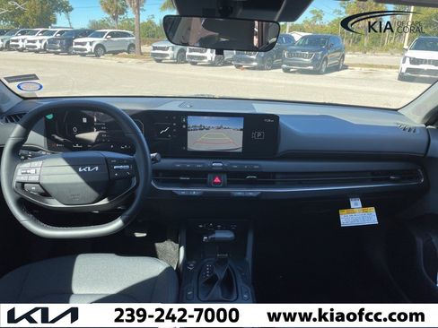 Certified 2025 Kia K4 EX image 34