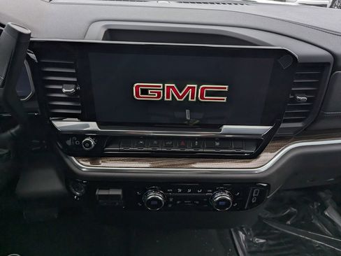 New 2026 GMC Sierra 1500 Elevation image 22