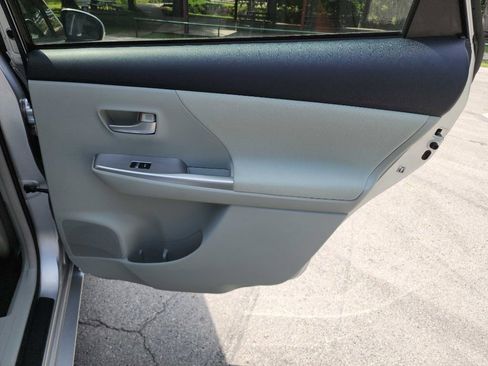 Used 2012 Toyota Prius V Three FWD image 29