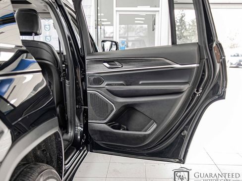 Used 2021 Jeep Grand Cherokee L Limited image 43