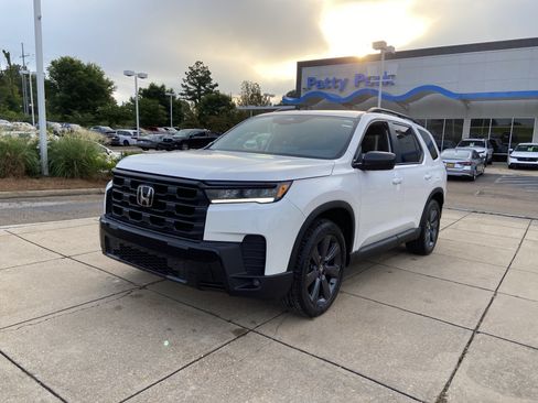 New 2026 Honda Pilot Sport image 4
