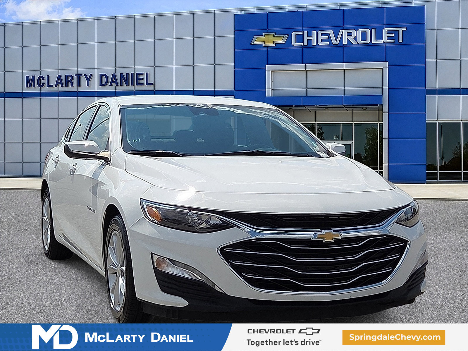 Certified 2025 Chevrolet Malibu LT FWD image 1
