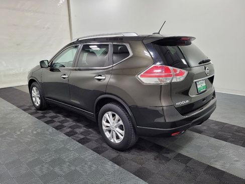 Used 2015 Nissan Rogue SV w/ SV Premium Package FWD image 3