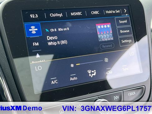 Used 2023 Chevrolet Equinox RS image 28