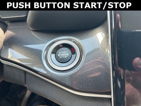 Used 2023 Jeep Grand Cherokee Laredo image 21