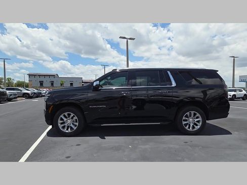 New 2026 Chevrolet Suburban Premier RWD image 24