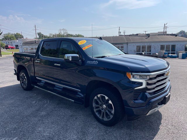 Used 2022 Chevrolet Silverado 1500 High Country w/ Max Trailering Package AWD/4WD image 3