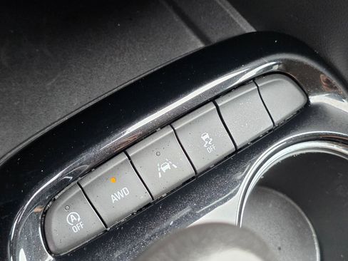 Used 2023 Buick Encore GX Preferred w/ Cold Weather Comfort Package image 31