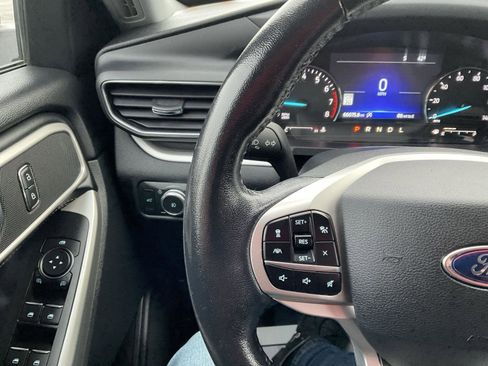 Used 2021 Ford Explorer XLT w/ Equipment Group 202A image 17