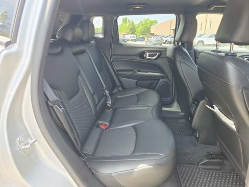 Certified 2025 Jeep Compass Latitude w/ Convenience Group AWD/4WD image 14