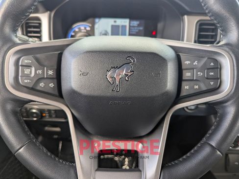 Used 2022 Ford Bronco Outer Banks AWD/4WD image 17
