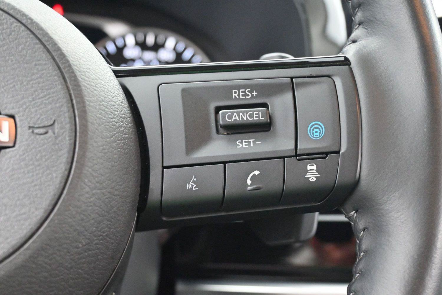 Used 2022 Nissan Pathfinder SL w/ Cargo Package AWD/4WD image 20