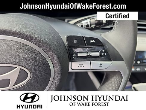 Used 2025 Hyundai Elantra Limited FWD image 25