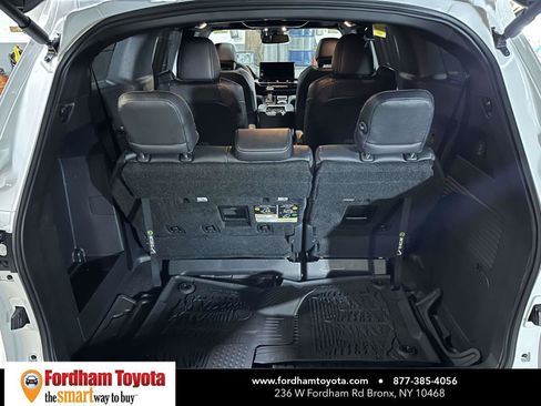 Used 2026 Toyota Sienna XLE Woodland Edition AWD/4WD image 13