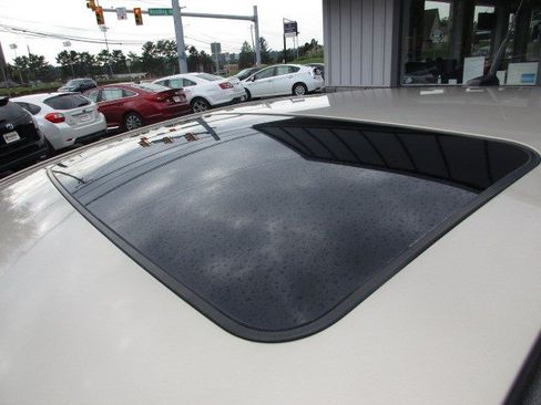 Used 2011 Chevrolet Cruze LT w/ RS Package FWD image 10