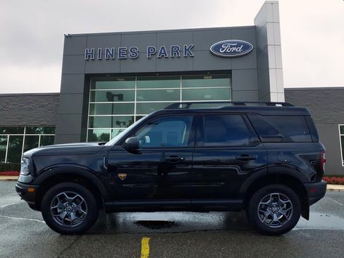 Used 2023 Ford Bronco Sport Badlands image 4