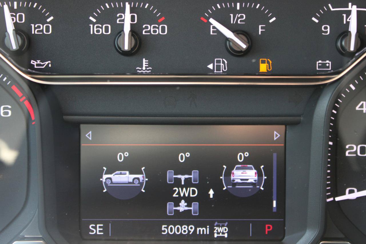 Used 2021 GMC Sierra 1500 SLT w/ SLT Convenience Package AWD/4WD image 32