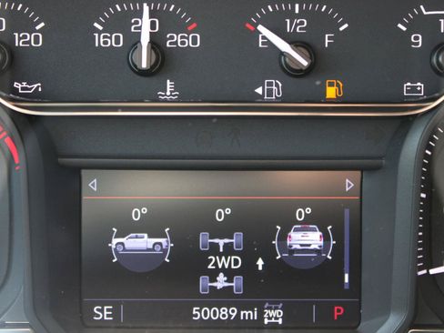 Used 2021 GMC Sierra 1500 SLT w/ SLT Convenience Package AWD/4WD image 32