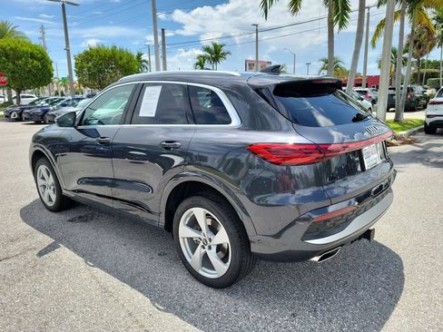 Used 2025 Audi Q5 Premium Plus w/ Premium Plus AWD/4WD image 3