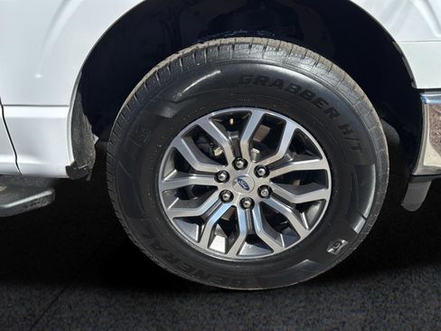 Used 2021 Ford F150 Lariat image 18